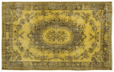 Vintage vloerkleed geel 14003 273cm x 168cm kleed heeft een vlek