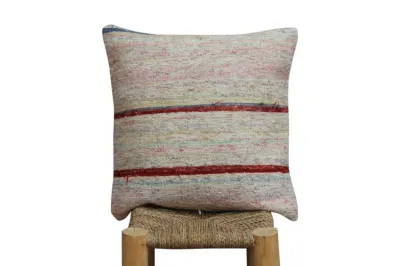 Kussen uit Turkije  50cm x 50cm incl binnenkussen katoenen achterkant (beige) Nr 21228