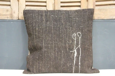 Kussen uit Turkije  60cm x 60cm incl binnenkussen katoenen achterkant (beige) Nr 21259