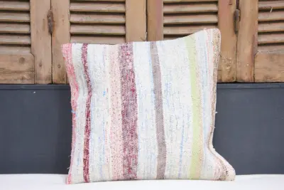 Kussen uit Turkije 50cm x 50cm incl binnenkussen katoenen achterkant (beige) Nr.51622