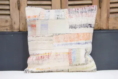 Kussen uit Turkije 50cm x 50cm incl binnenkussen katoenen achterkant (beige) Nr.51629