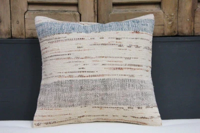 Kussen uit Turkije 50cm x 50cm incl binnenkussen katoenen achterkant (beige) Nr.51737