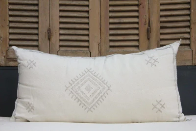 Sabra Kussen uit Marokko wit 100cm x 50cm incl vulling nr. 58126
