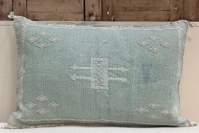 SALE Sabra Kussen uit Marokko groen 60cm x 40cm incl vulling nr.61199