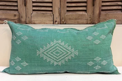 Sabra Kussen uit Marokko groen 100cm x 50cm incl vulling nr.63078