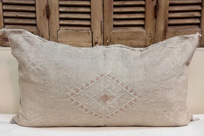 Sabra Kussen uit Marokko beige 100cm x 50cm incl vulling nr.63084
