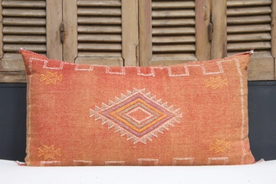 Kussen uit Marokko 100cm x 50cm incl vulling nr.66005