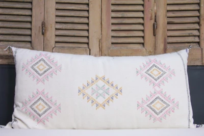 Sabra Kussen uit Marokko wit 100cm x 50cm incl vulling nr. 80208