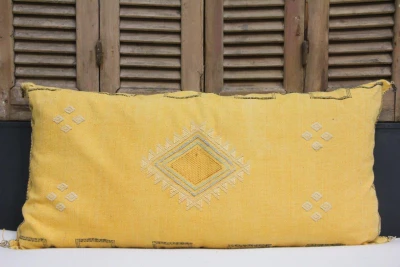 Sabra Kussen uit Marokko geel 100cm x 50cm incl vulling nr. 91215