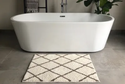 Sale Badmat beni ouarain patroon (80cm x 60cm) wit met bruin, incl. antislip (badmat heeft een vlek)