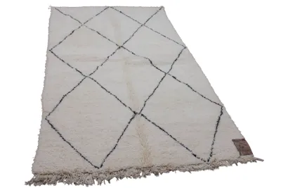 SALE Beni ourain 15241 262cm x 147cm Kleed ligt niet strak