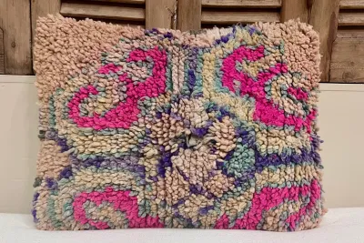 SALE Marokkaans berber kussen nr. 87005 55cm x 45cm incl. vulling (kussen heeft een gaatje, zie foto's)