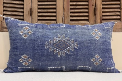 Sabra Kussen uit Marokko blauw 100cm x 50cm incl vulling nr.63060