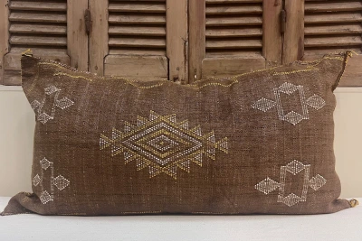 Sabra Kussen uit Marokko Bruin 100cm x 50cm incl vulling nr.63011