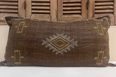 Sabra Kussen uit Marokko Bruin 100cm x 50cm incl vulling nr.63014