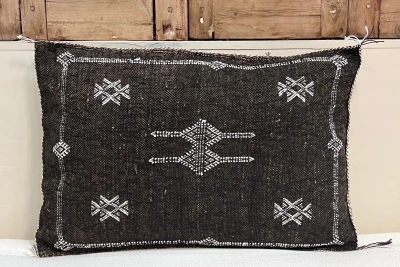 Sabra Kussen uit Marokko bruin 60cm x 40cm incl vulling nr.93282