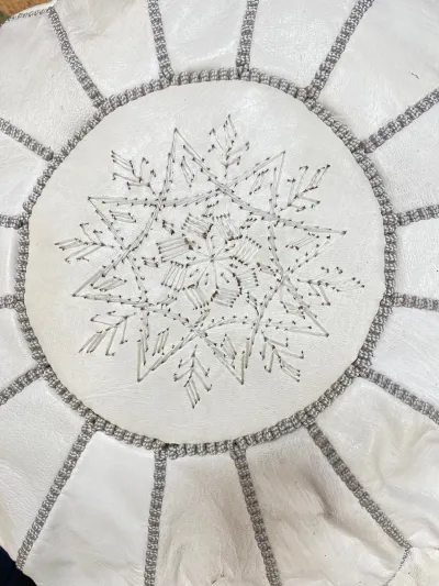 Ronde Marokkaanse Poef leer 55cm x 25cm