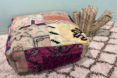 SALE Marokkaanse Poef nr.55100 60cm x 60cm x 25cm (gaatje, zie foto's)