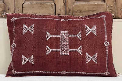 Sabra Kussen uit Marokko bordeaux rood 60cm x 40cm incl vulling nr.61234