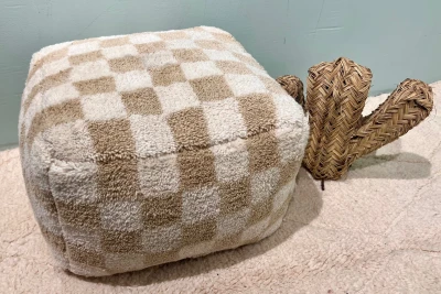 Berber Poef beige 50cm x 50cm x 30cm nr: 1587 incl. vulling