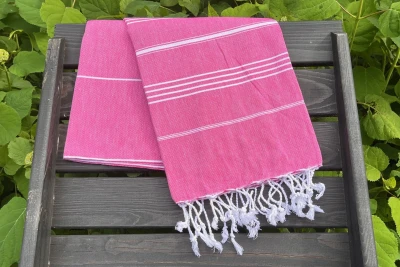 Hamamdoek donkerroze 100% katoen (180cm x 100cm) 