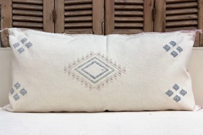 SALE Sabra Kussen uit Marokko 100cm x 50cm incl vulling nr.56231 (zie foto's)