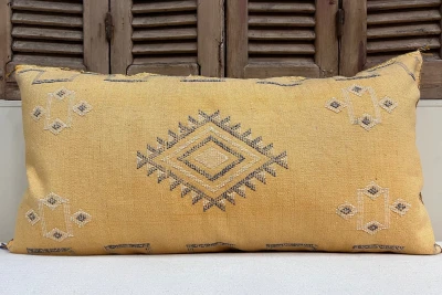 Sabra Kussen uit Marokko geel 100cm x 50cm incl vulling nr.56243
