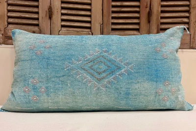 Sabra Kussen uit Marokko blauw 100cm x 50cm incl vulling nr.56255