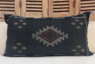 Sabra Kussen uit Marokko zwart 100cm x 50cm incl vulling nr.56270