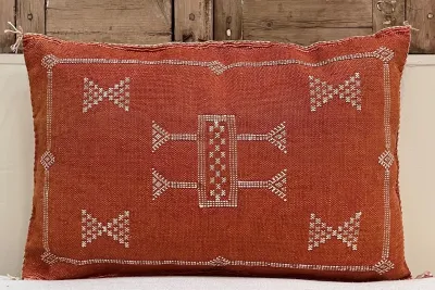 Sabra Kussen uit Marokko oranje / rood 60cm x 40cm incl vulling nr.61120