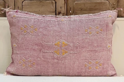 Sabra Kussen uit Marokko roze 60cm x 40cm incl vulling nr.61130