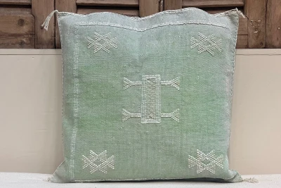 SALE Sabra Kussen uit Marokko groen 45cm x 45cm incl vulling nr.94074 (zie foto's)
