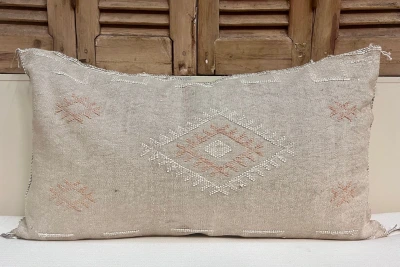 Sabra Kussen uit Marokko beige 100cm x 50cm incl vulling nr.63064