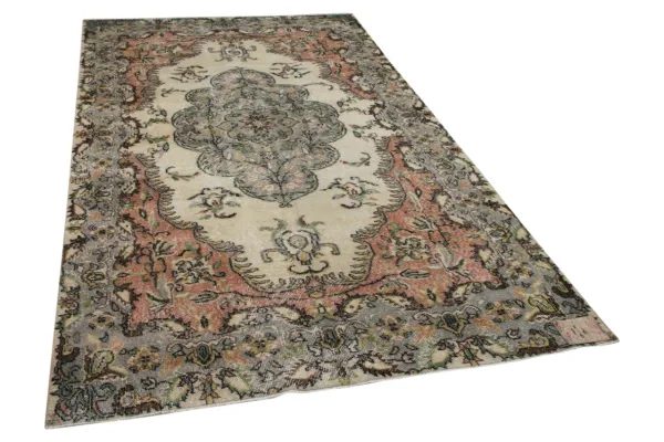 Vintage vloerkleed roze met diverse kleuren 17907 287cm x 172cm