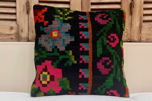 rozenkelim kussen nr.18116 50cm x 50cm incl binnenkussen 