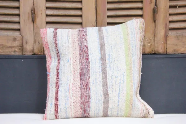 Kussen uit Turkije 50cm x 50cm incl binnenkussen katoenen achterkant (beige) Nr.51622