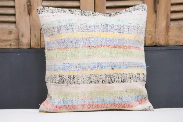 Kussen uit Turkije 50cm x 50cm incl binnenkussen katoenen achterkant (beige) Nr.51633