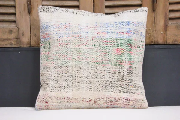 Kussen uit Turkije 50cm x 50cm incl binnenkussen katoenen achterkant (beige) Nr.51637