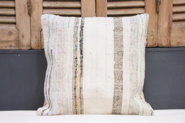 Kussen uit Turkije 50cm x 50cm incl binnenkussen katoenen achterkant (beige) Nr.51654