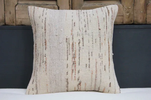 Kussen uit Turkije 50cm x 50cm incl binnenkussen katoenen achterkant (beige) Nr.51727