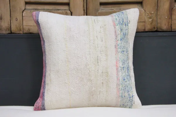 Kussen uit Turkije 50cm x 50cm incl binnenkussen katoenen achterkant (beige) Nr.51735