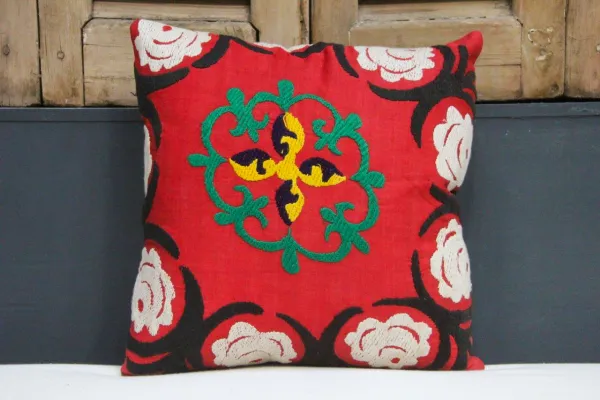 Kussen uit Turkije 50cm x 50cm incl binnenkussen katoenen achterkant (beige) Nr.51739