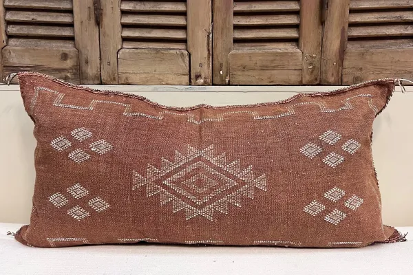 Sabra Kussen uit Marokko bruin 100cm x 50cm incl vulling nr.63074