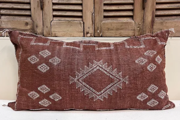 Sabra Kussen uit Marokko bruin 100cm x 50cm incl vulling nr.63080