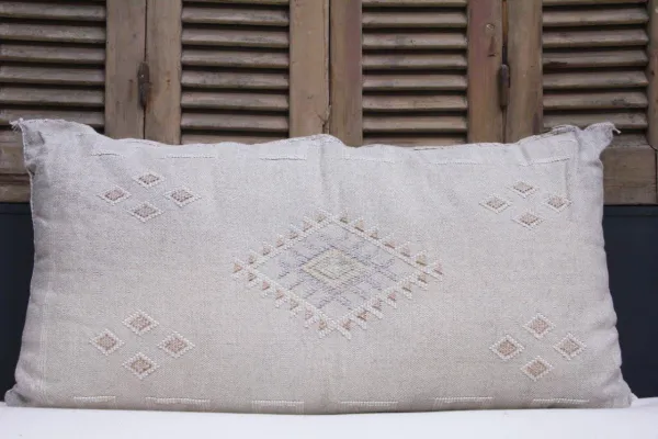 Sabra Kussen uit Marokko grijs 100cm x 50cm incl vulling nr. 80209