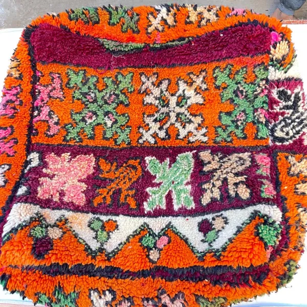 VERWACHT Marokkaanse Poef nr.94721  60cm x 60cm x 25cm leverbaar eind februari