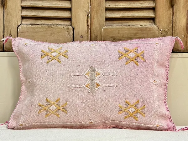 Sabra Kussen uit Marokko roze 60cm x 40cm incl vulling nr.62686