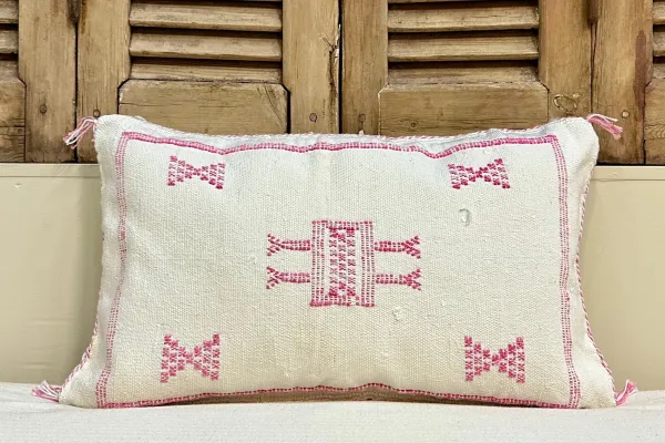 Sabra Kussen uit Marokko wit  60cm x 40cm incl vulling nr.62693