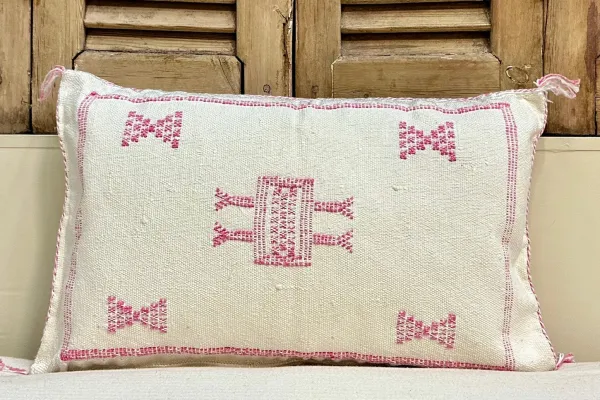 Sabra Kussen uit Marokko wit  60cm x 40cm incl vulling nr.62696