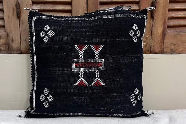 SALE Sabra Kussen Marokko zwart 45cm x 45cm incl vulling nr.14227 (zie foto's)